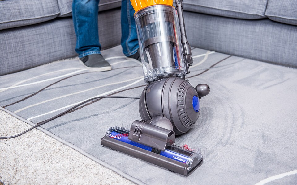 4 Best Vacuum Cleaners Nov. 2017 BestReviews