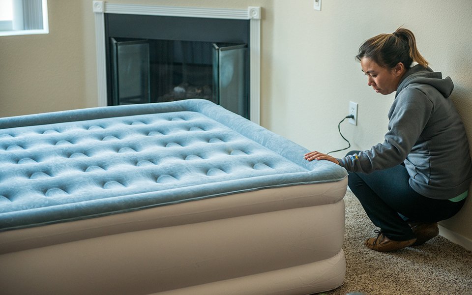 air mattresses with a secondary pump