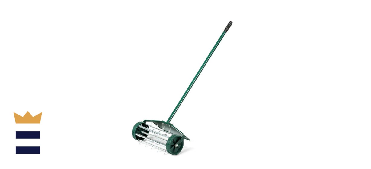 Rolling Lawn Aerator with Fender