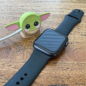 BigUpCreative Apple Watch Charger Cover Grogu