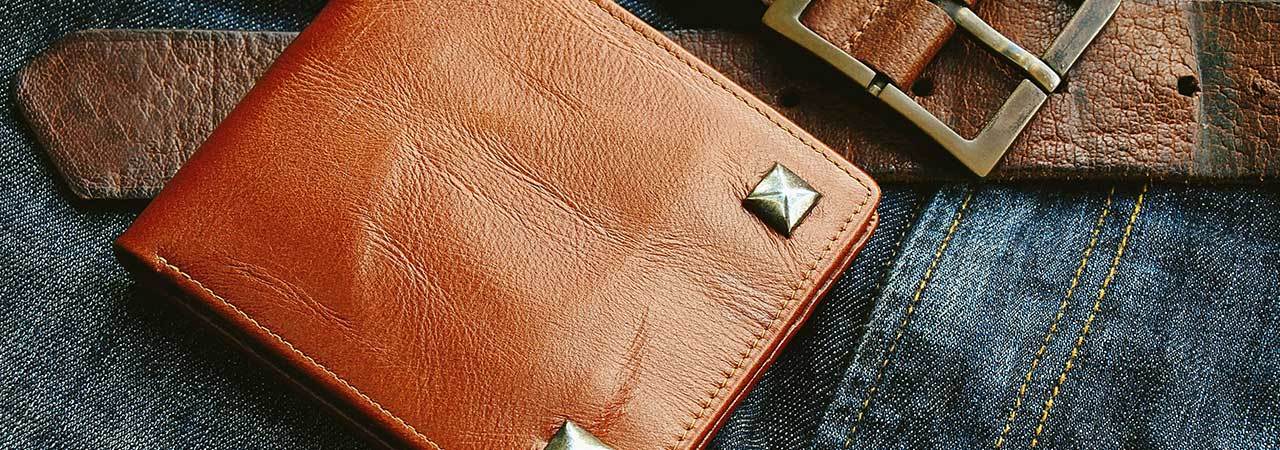 5 Best Men's Leather Wallets - Apr. 2025 - BestReviews