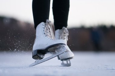 Women's Ice Skates