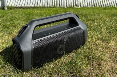 Outdoor Bluetooth Speakers
