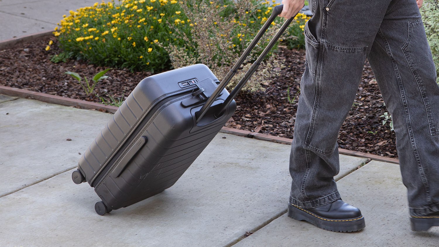 Hardside vs. softside luggage Which one for your next trip?