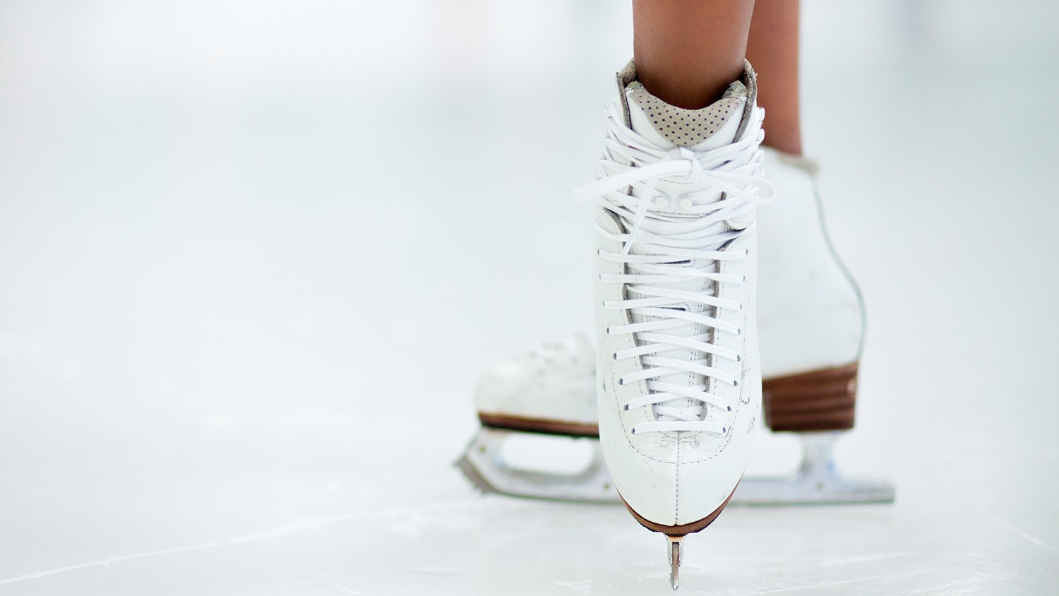 Figure skates vs. hockey skates What's the difference?