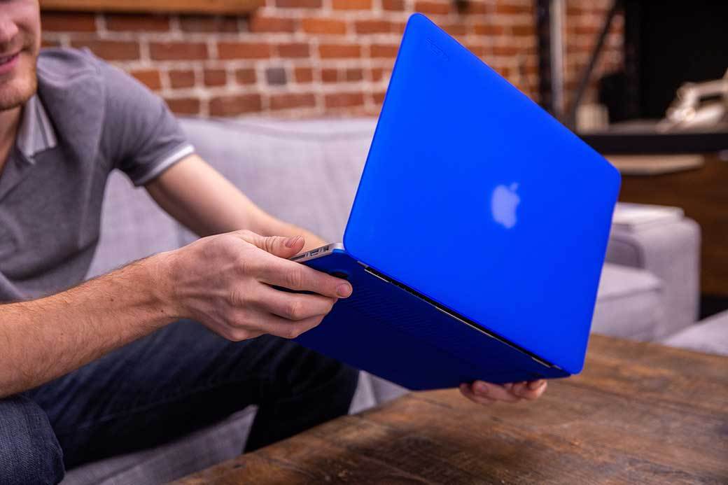 5 Best MacBook Air Cases - Sept. 2021 - BestReviews