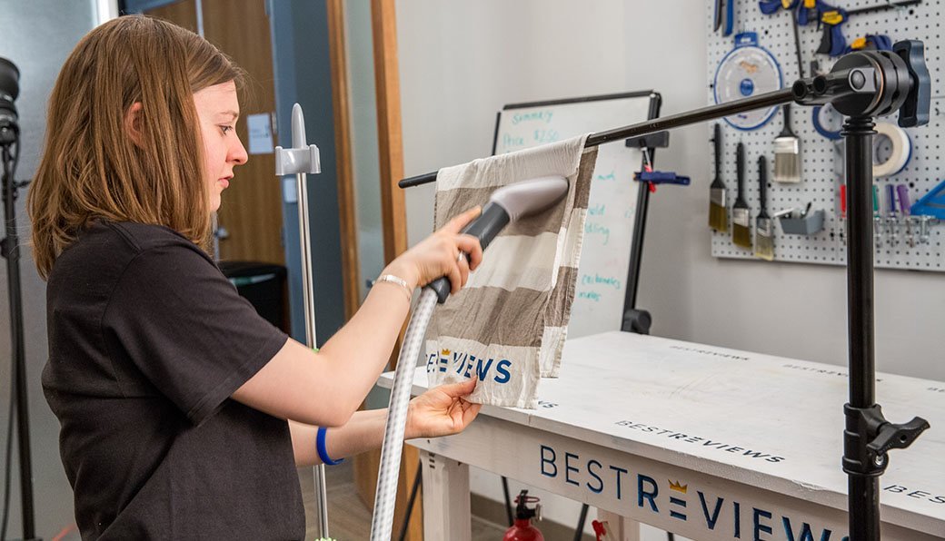 5 Best Clothes Steamers Apr. 2021 BestReviews