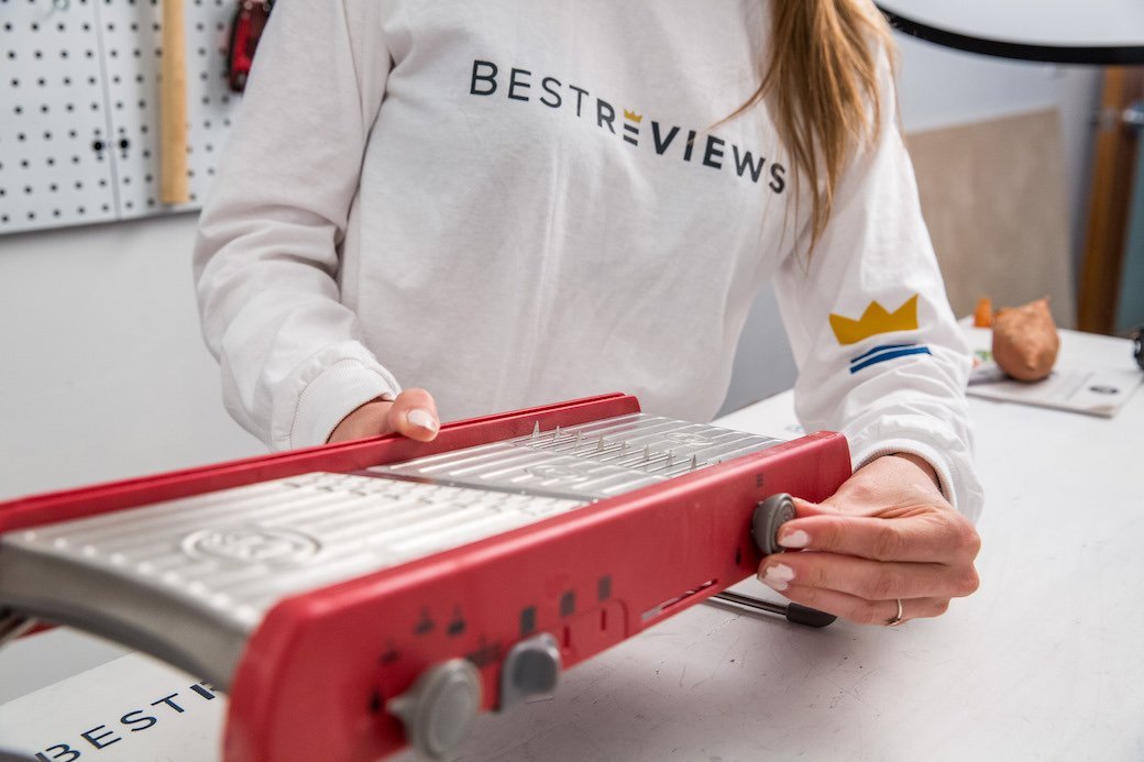 5 Best Mandoline Slicers Aug. 2021 BestReviews