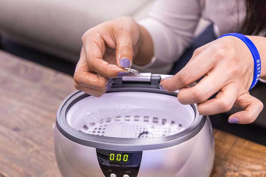 5 Best Ultrasonic Jewelry Cleaner Machines July 2021 BestReviews