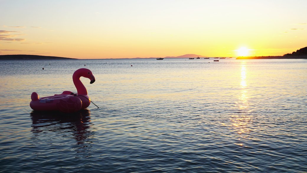 5 Best Inflatable Floating Islands Jan. 2021 BestReviews