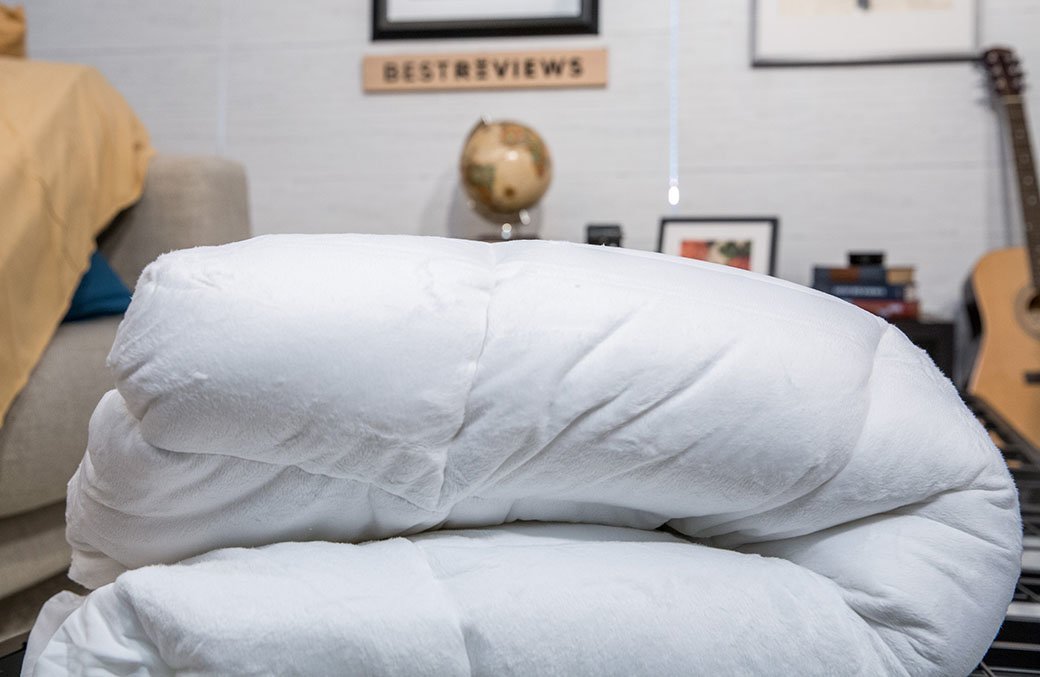 5 Best Comforters Dec. 2020 BestReviews