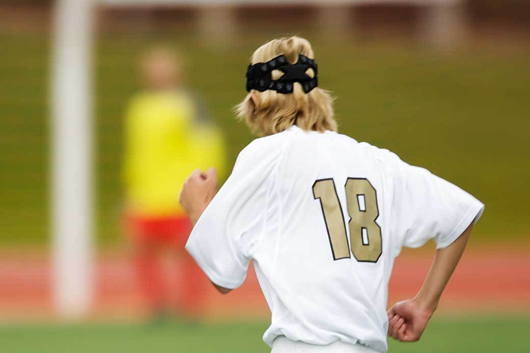5 Best Soccer Headgear May 2021 BestReviews