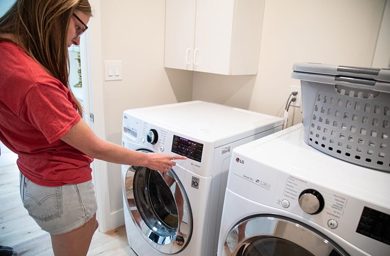 4 highefficiency washing machines that save water, electricity and time