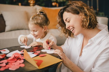 Fun gifts for your kids to put in Valentine's Day goodie bags for school