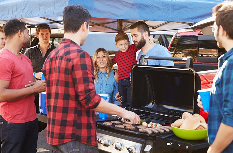 13 must-have accessories for tailgating –