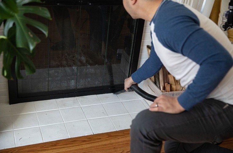 5 tips for choosing the perfect set of gas logs for your home fireplace