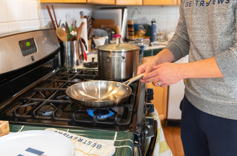 Stock up Your Kitchen With Some High Quality HexClad Cookware