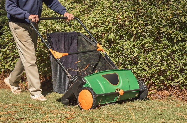 How to use a lawn sweeper