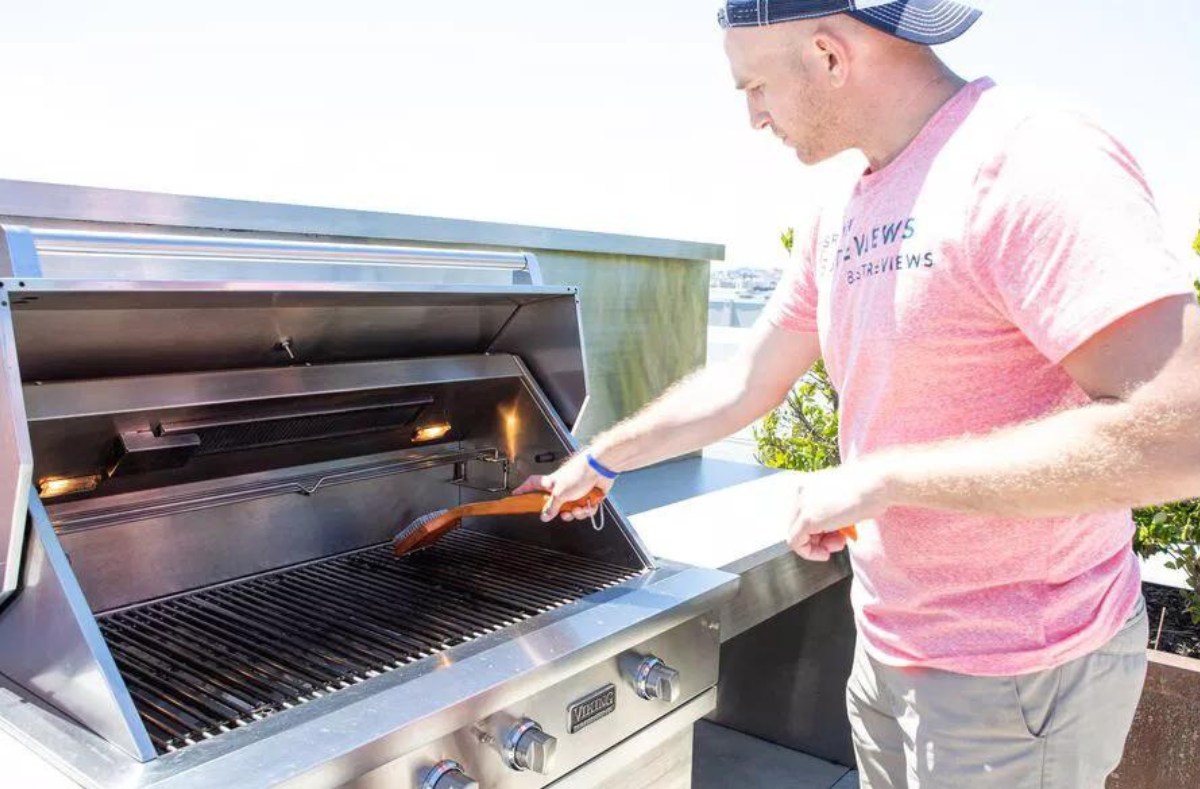 Natural gas grills vs. propane gas grills
