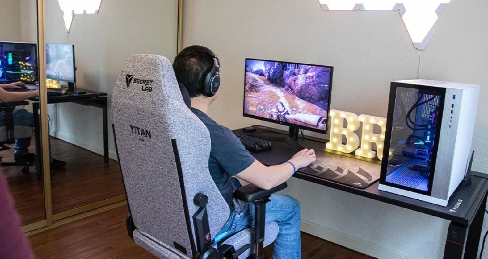 What are the benefits of a gaming chair?