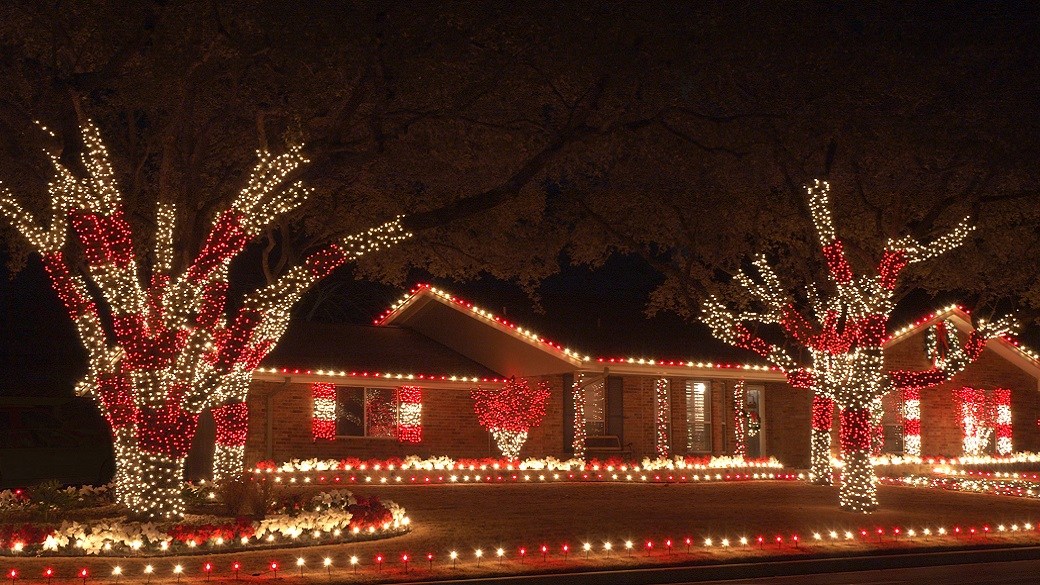 red and white christmas light decorations