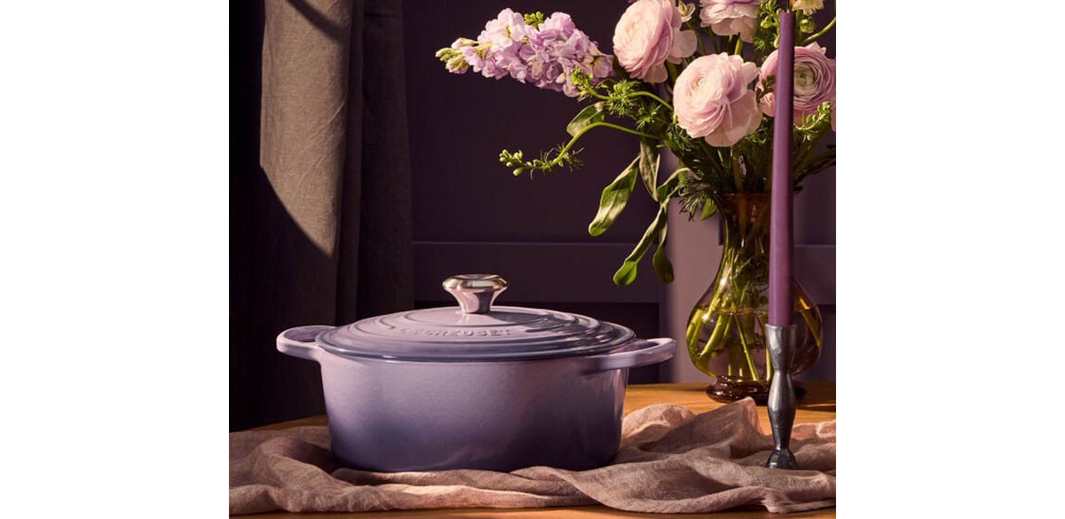 Signature Round Dutch Oven