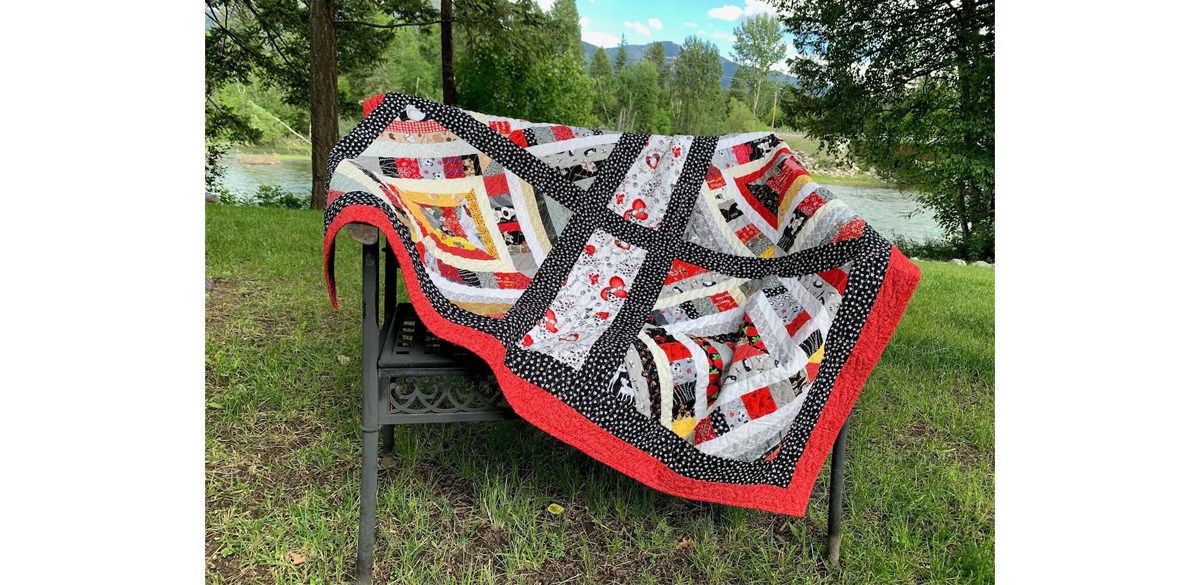 Mountain Man Sewing Vibrant Lap Quilt