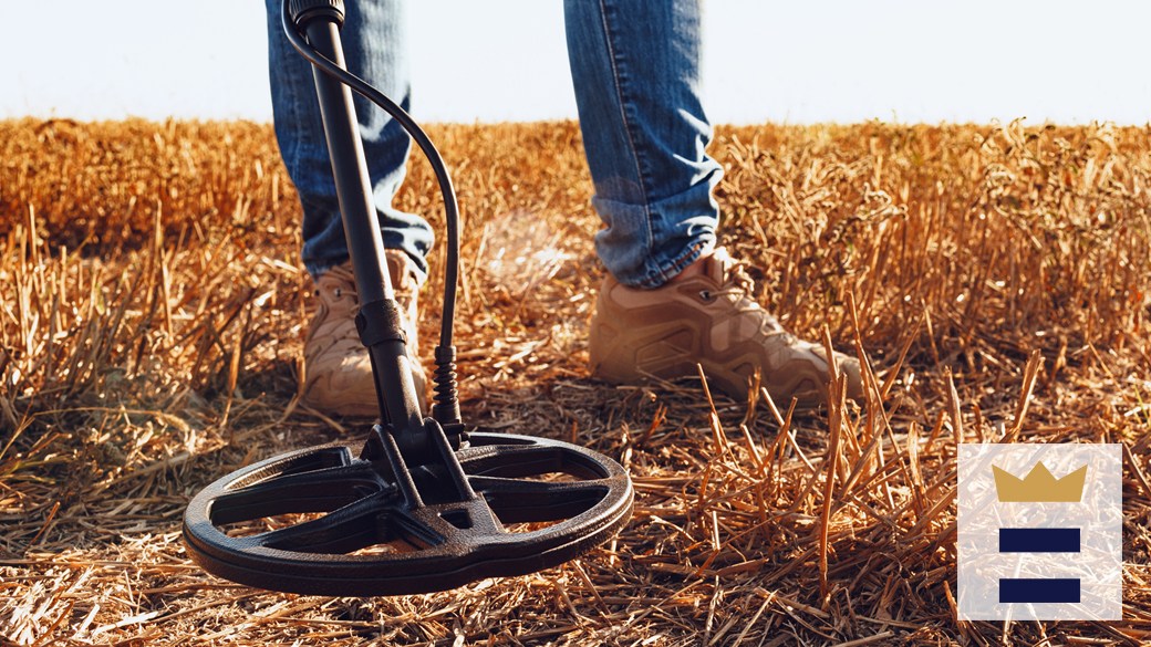 How does a metal detector work?