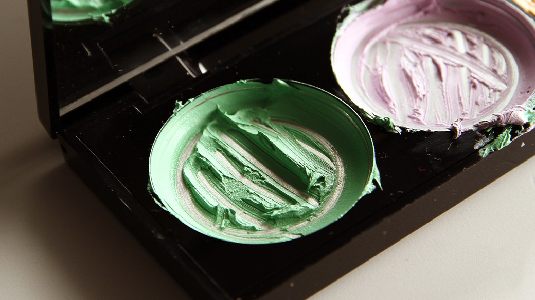 Best green color corrector