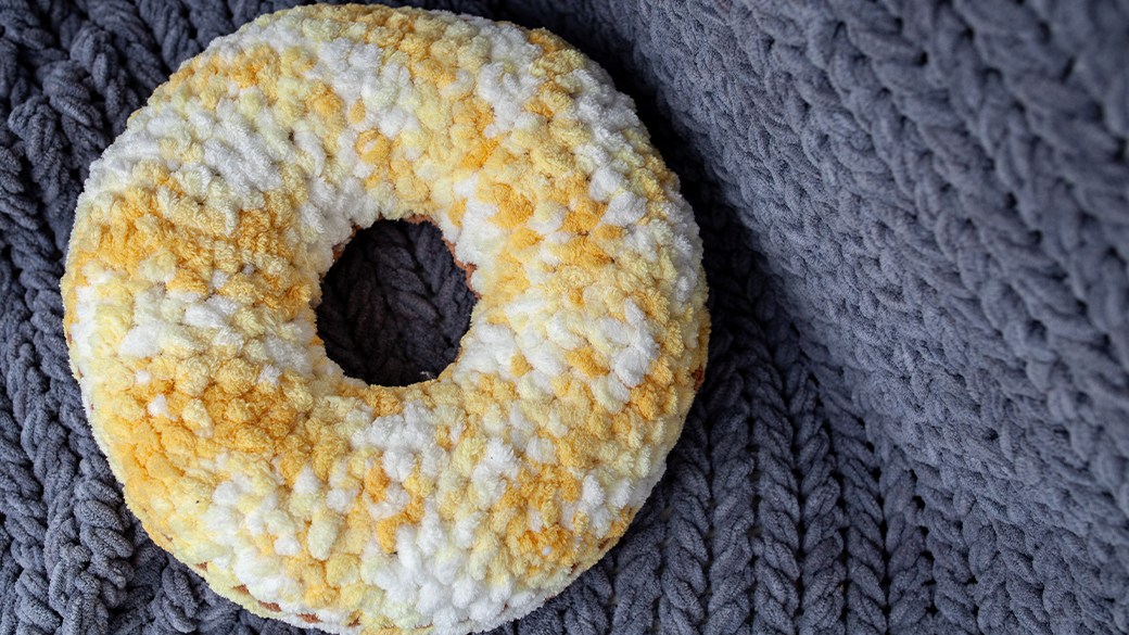 Best donut outlet cushion