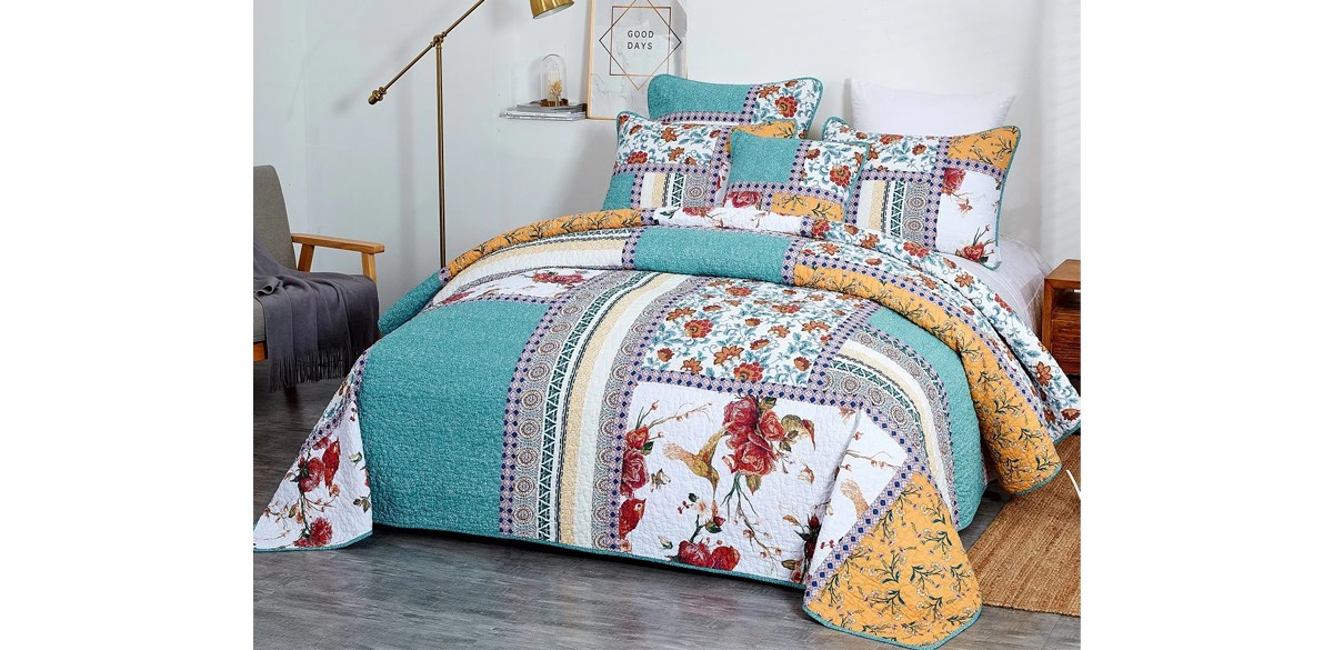 Bungalow Rose Berin Cotton Patchwork Quilt Set