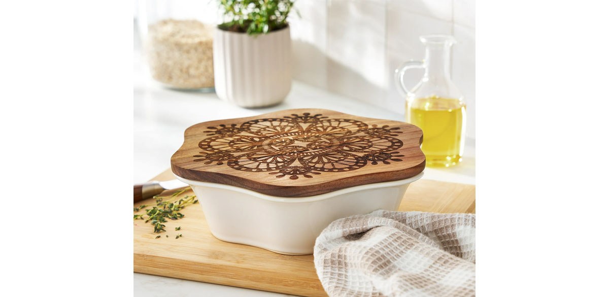 The Pioneer Woman 9-Inch Snowflake Stoneware Baker with Wood Lid