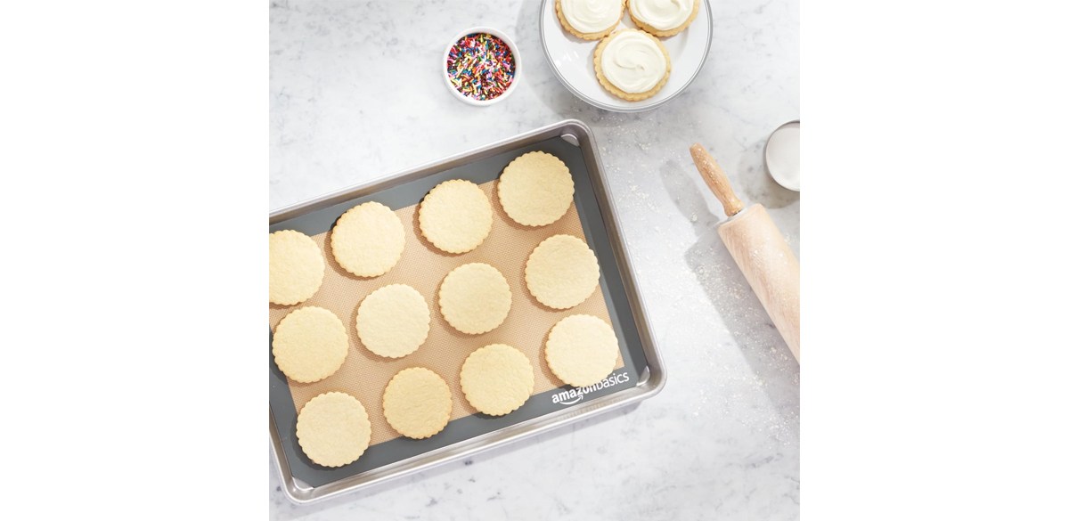 Amazon Basics Silicone Baking Mat