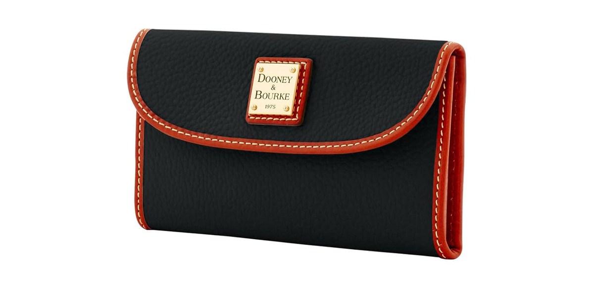 Dooney & Bourke Women's Continental Clutch in Pebble Grain Leather