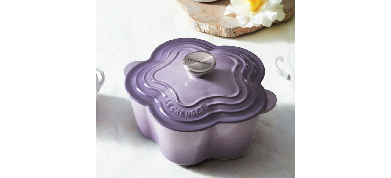 Flower Cocotte in purple