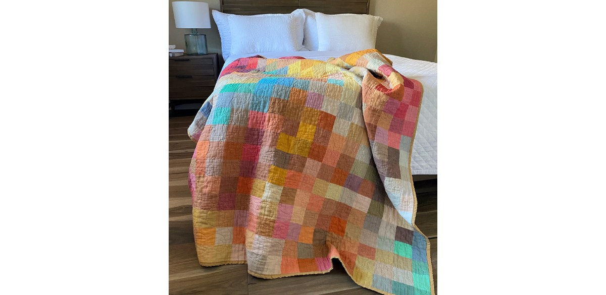 Out Of Character Quilts Mid-Century Modern Quilt