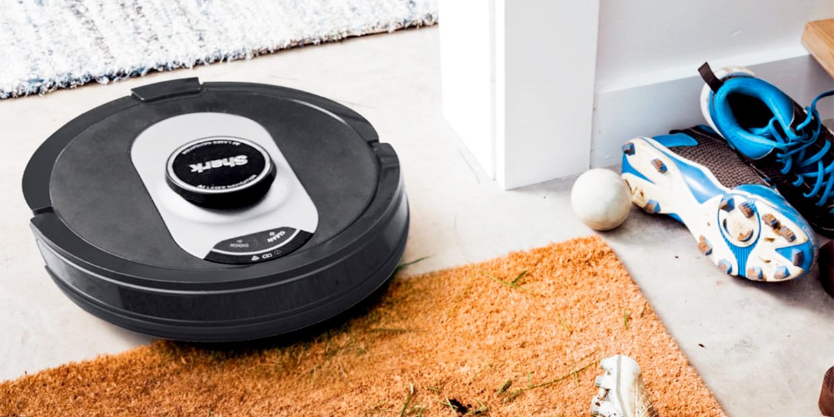 Shark IQ Self-Empty XL on hard flooring and carpeted areas
