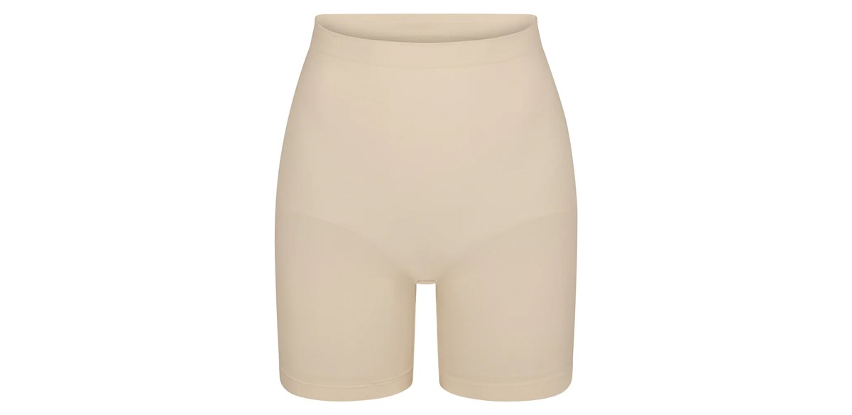 Skims Seamless Sculpt Mid-Thigh Shorts