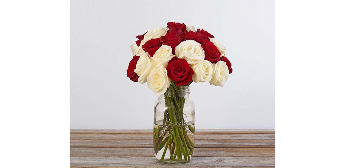Bouqs Deluxe Queen of Hearts