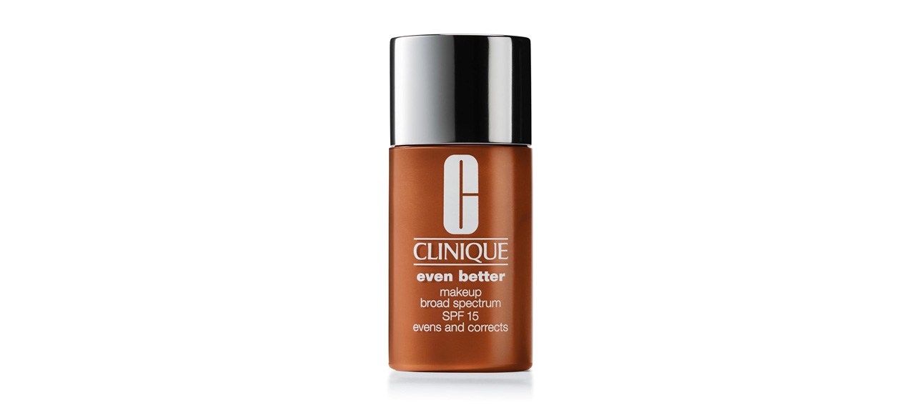 Clinique Even Better Makeup Broad Spectrum SPF 15 on white background