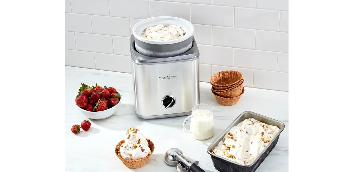 CUISINART Ice Cream Maker