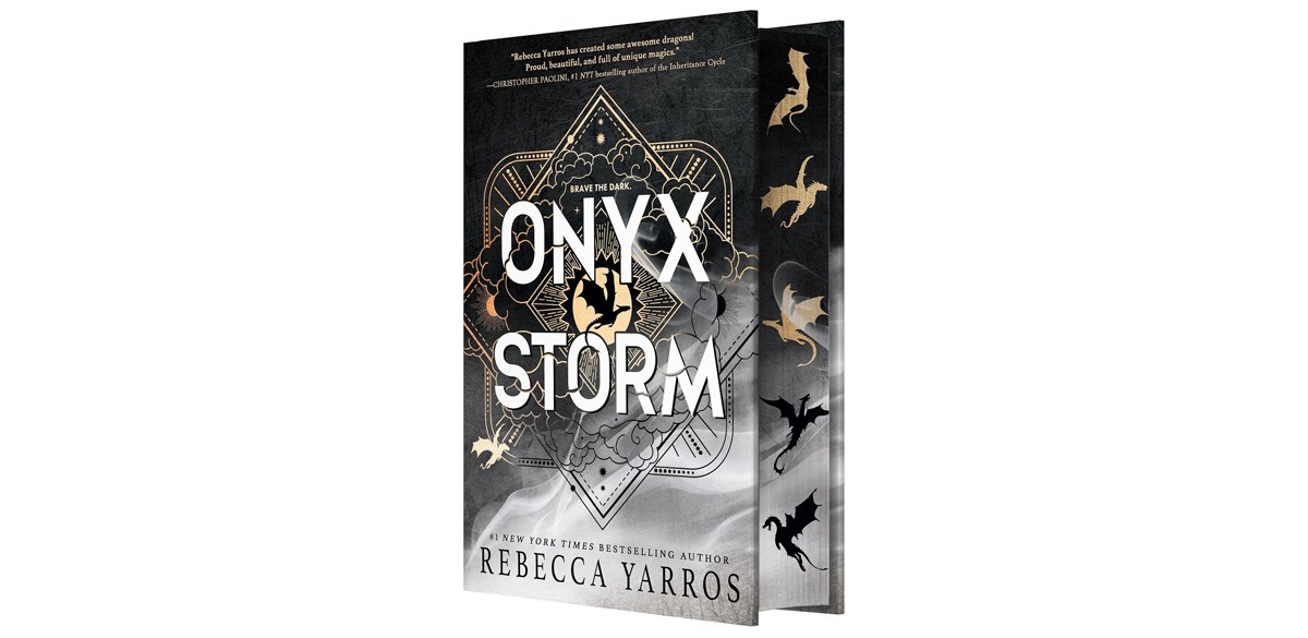 Onyx Storm (Deluxe Limited Edition) (The Empyrean, 3) by Rebecca Yarros