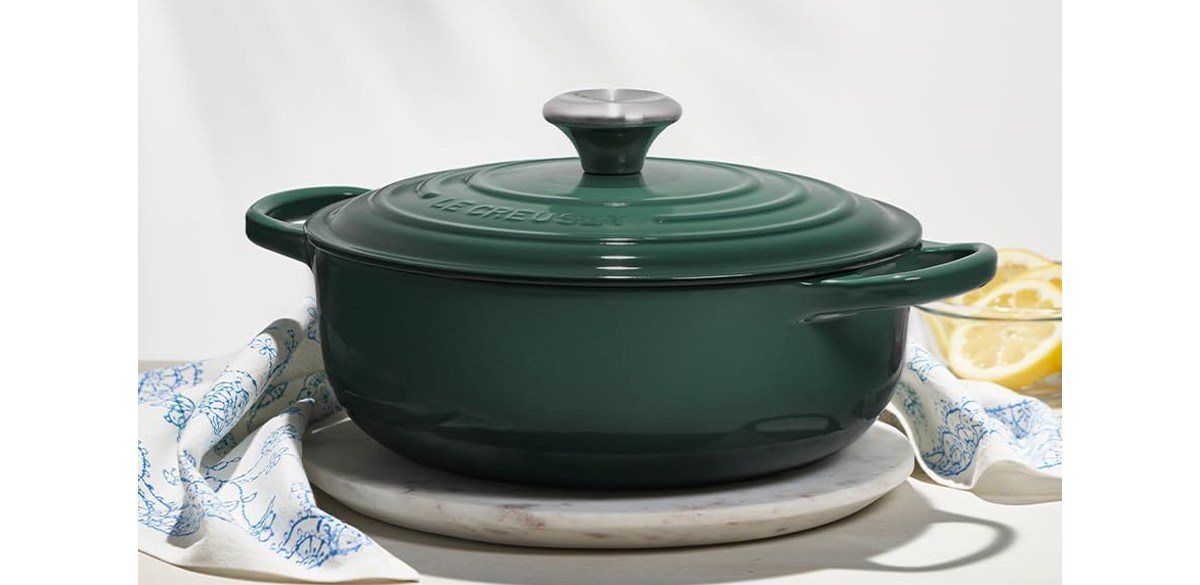  Le Creuset Signature Enameled Cast Iron Sauteuse 3.5-Quart