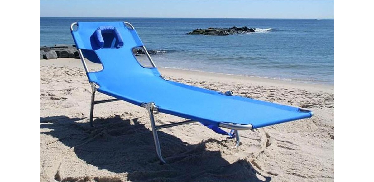 Ostrich Chaise Lounge Beach Chair