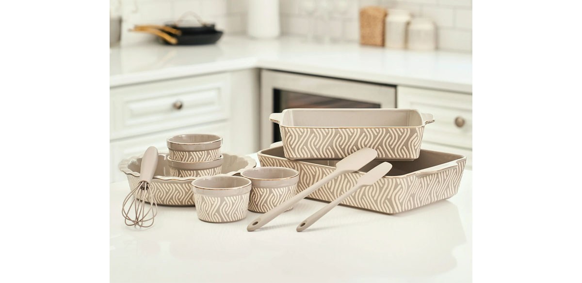 Thyme & Table, 10-Piece Ceramic Bakeware Set, with Spatulas & Whisk, Madison