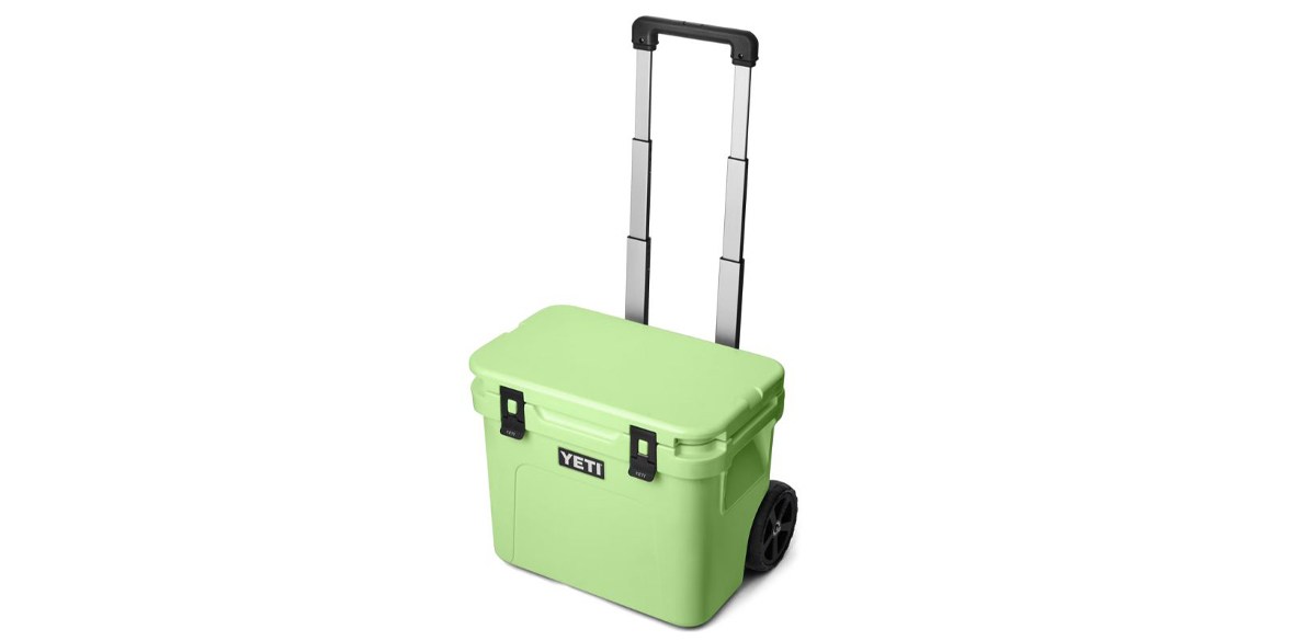 Yeti Roadie 32 Wheeled Cooler