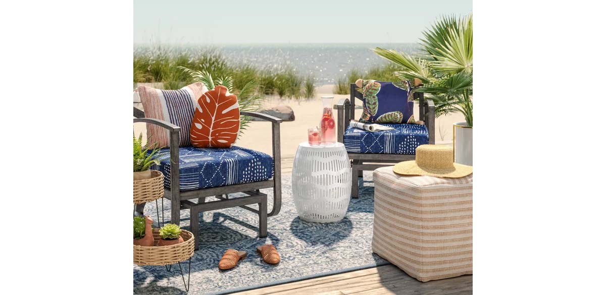 Metal Cutout Round Patio Accent Table - Room Essentials