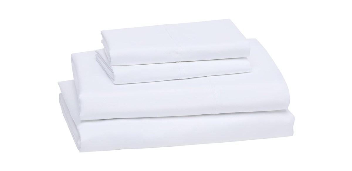 Amazon Basics Lightweight Bedding Set