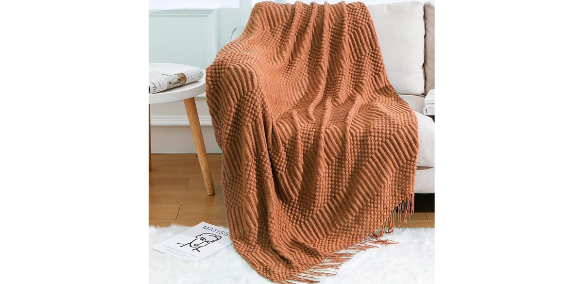 Blagic Knitted Throw Blanket