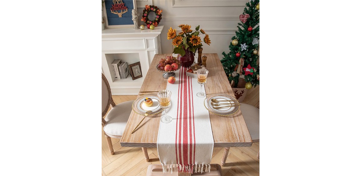 Caflife Christmas Table Runner with Tassels